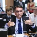 A 4 dias de convenção, Flávio Bolsonaro não tem vice nem partidos na chapa