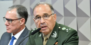 Ex-comandante do Exército ordenou interrupção no desmonte de acampamentos golpistas, diz general Henrique Dutra