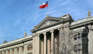 Congresso do Chile inabilita dois juízes da Suprema Corte em julgamento por corrupção
