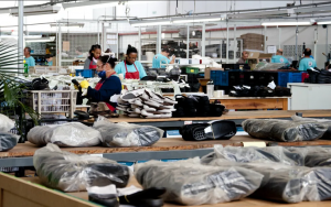 Informalidade, trabalho infantil e traumas movem a indústria calçadista de Franca