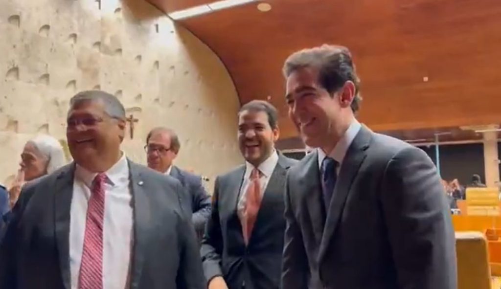 Favoritos para vaga no STF vão à posse de Barroso na presidência da Corte
