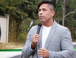 Prefeito no RJ defende castrar mulheres e limitar número de filhos