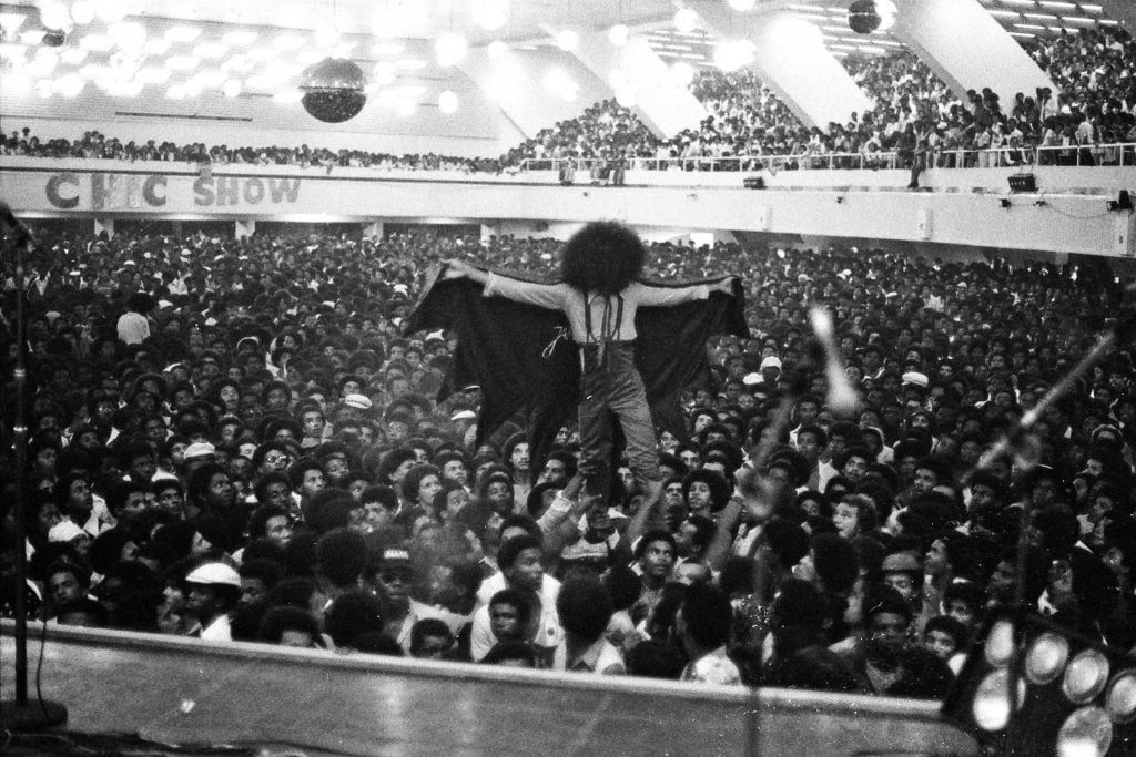 Filme mostra como um baile de black music virou um grande espaço de cultura negra