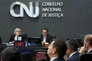 CNJ afasta juiz que estava em grupo de empresários pró-golpe