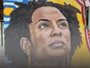 Grafite com rosto de Marielle é pichado em Petrópolis