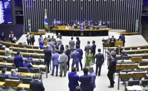 Câmara aprova texto-base de um dos projetos da minirreforma eleitoral