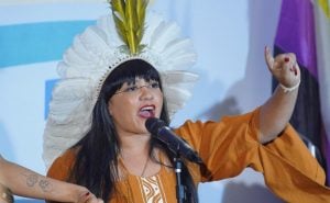 Célia Xakriabá apresenta o PL do ‘Marco Temporal do Genocídio Indígena’