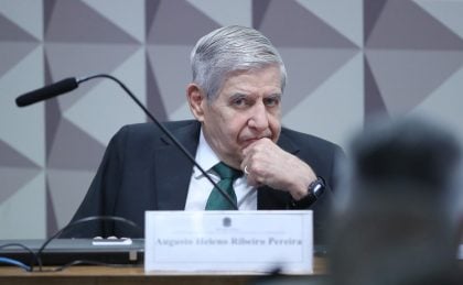 ‘Jamais me vali de reuniões para tratar de assuntos eleitorais’, diz general Heleno, ex-ministro do GSI