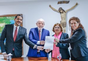 Lula aprova parecer que define pena de demissão para casos de assédio sexual