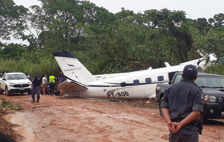 Queda de avião de pequeno porte deixa 14 mortos no Amazonas