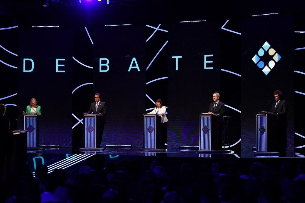 Em debate presidencial, Milei minimiza número de desaparecidos na ditadura na Argentina