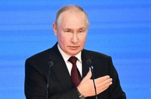 Putin adverte para 'problemas' com Finlândia após ingresso na Otan