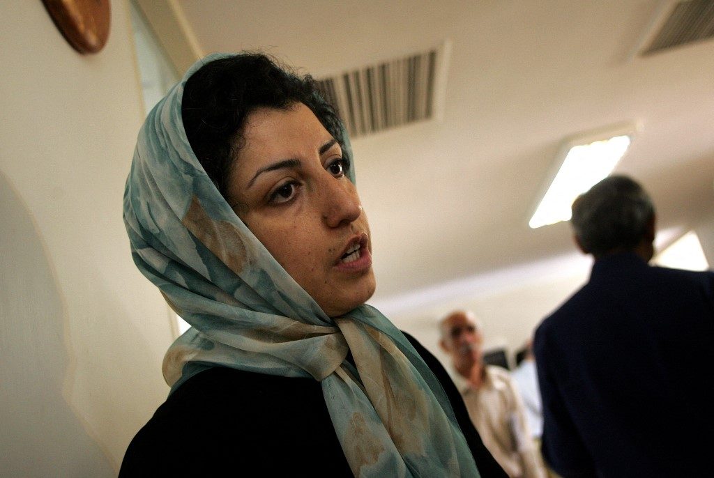 Iraniana Narges Mohammadi, vencedora do Nobel da Paz, denuncia ameaças de morte