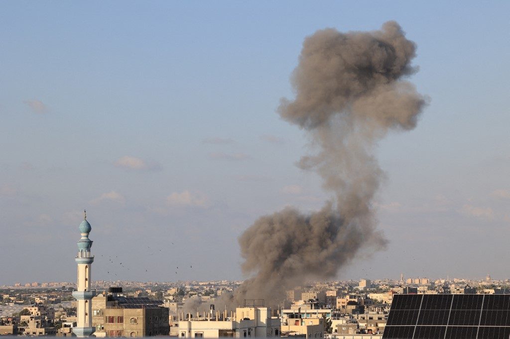 Hamas diz que vai libertar estrangeiros reféns em Gaza ‘quando as circunstâncias permitirem’