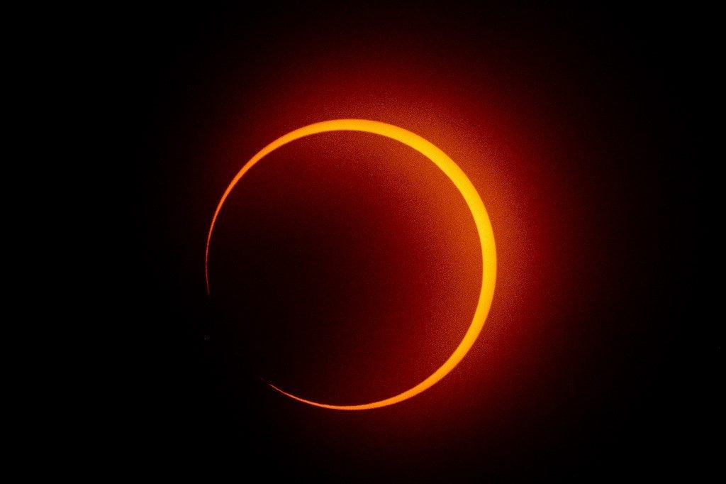 Eclipse exibe ‘anel de fogo’ no céu do continente americano; veja fotos