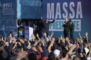 ‘O pior passou e o melhor está por vir’: o mote do encerramento da campanha de Massa na Argentina