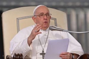 Vaticano tenta mediar conflito entre Israel e Hamas; Papa pede cessar-fogo