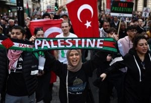 'Palestina livre': veja imagens de manifestação em Londres pelo fim dos ataques a Gaza