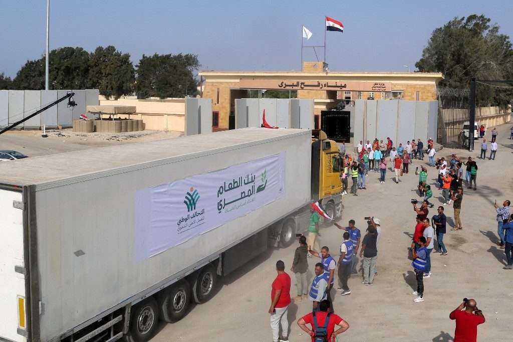 Terceiro comboio de ajuda humanitária entra em Gaza