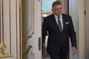Eslováquia anuncia fim da ajuda militar à Ucrânia