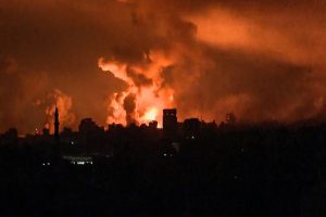 Gaza: Ministério da Saúde do Hamas anuncia 7.703 mortos