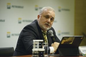 Brasil deve fazer parte da Opep+ como observador, sem aderir às cotas, diz presidente da Petrobras