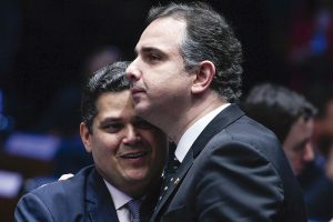 Pacheco quer aprovar o fim da reeleição no Brasil; veja o que diz a proposta