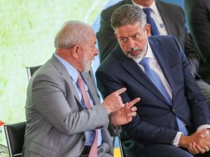 Lira diz que Lula apoiará seu candidato à presidência da Câmara em 2025