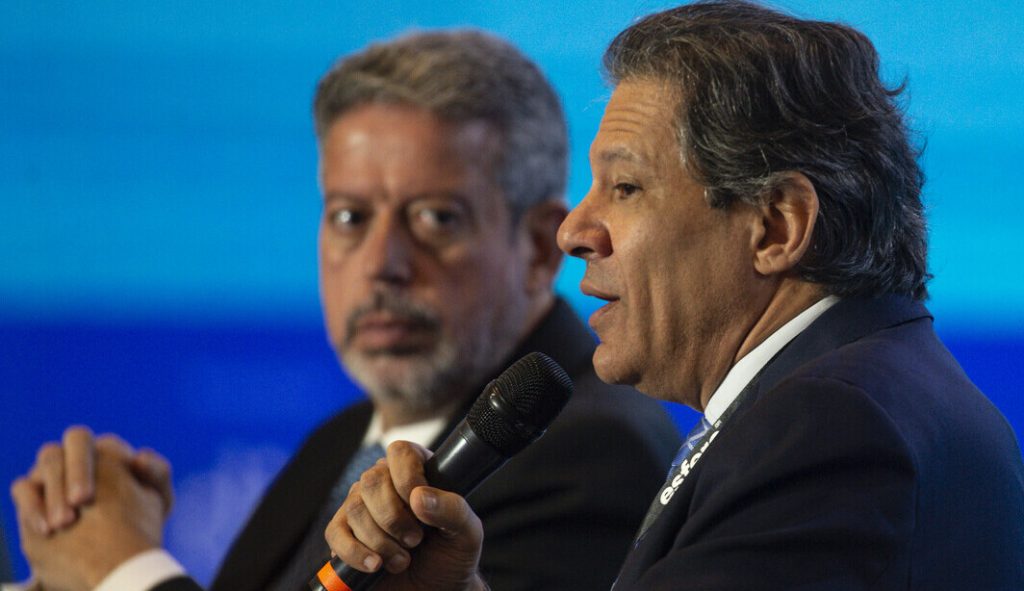 Não garanto aprovação, mas vamos votar, diz Lira sobre pacote fiscal do governo