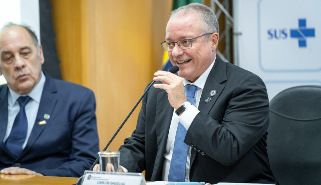 PEC da venda de plasma pode gerar apagão de doações de sangue, diz secretário da Saúde