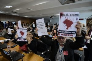 Governistas veem como remota a chance de a PEC do Plasma ir a votação no Senado