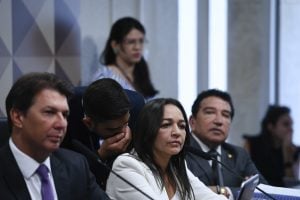 CPMI aprova relatório que aponta Bolsonaro como 'autor intelectual' do 8 de Janeiro