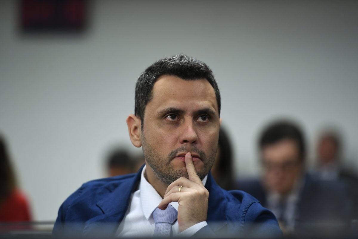 Nova pesquisa reforça o favoritismo de Cleitinho ao governo de Minas Gerais