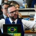 TSE suspende julgamento que pode cassar o mandato do senador bolsonarista Jorge Seif