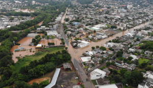 Governo do Paraná avalia pedir adiamento do Enem por causa de fortes chuvas