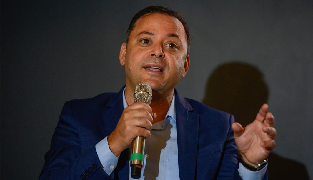 Rodrigo Neves Pdt Derrota O Bolsonarista Carlos Jordy Pl E é O Novo