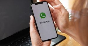WhatsApp deixa de funcionar em aparelhos antigos; veja como confirmar se seu celular será afetado