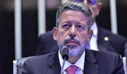 PSB decide deixar o maior bloco da Câmara, capitaneado por Lira