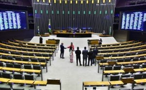 Câmara aprova urgência e deve votar PL do Novo Ensino Médio na próxima semana