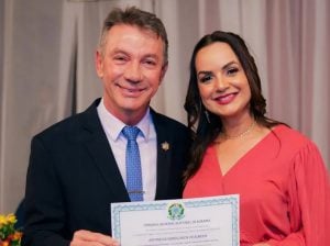 Justiça derruba sentença e abre caminho para vetar primeira-dama de RR em Tribunal de Contas