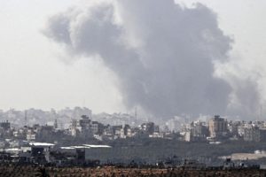 Hamas denuncia 12 mortos em escola da ONU em Gaza após bombardeio israelense