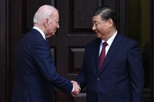 Xi e Biden concordam em restabelecer comunicação militar em cúpula ‘produtiva’ nos EUA