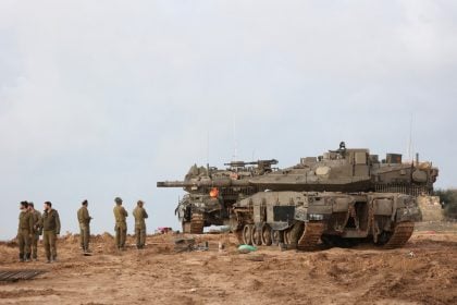 OCDE reduz previsão de crescimento global e alerta para risco do conflito Israel-Hamas