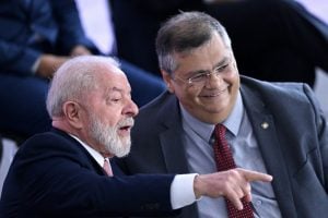 Lula publica a nomeação de Flávio Dino ao STF no Diário Oficial da União