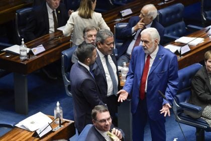 52 a 18: Confira como votou cada senador na PEC que limita decisões do STF