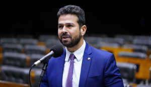 Quem é o ex-deputado escolhido para ocupar a nova diretoria da Codevasf