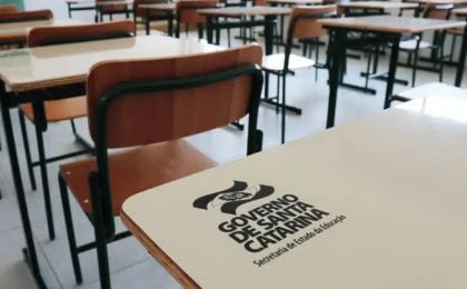 Santa Catarina retira de escolas livros sobre regimes autoritários e nazismo; secretaria alega ‘redistribuição’