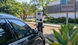 Imposto de Importação para carros elétricos será retomado em 2024