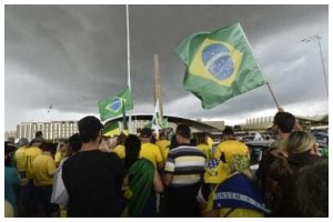 Bolsonaristas fazem ato pelo 15/11 e exaltam Israel; ex-presidente não compareceu