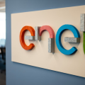 Enel é multada em R$ 10 milhões no Ceará por falta de energia no Réveillon